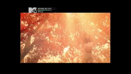 Rihanna - California king bed