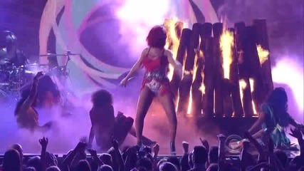 Невероятното изпълнение на Rihanna - Whats My Name Live @ Grammy awards