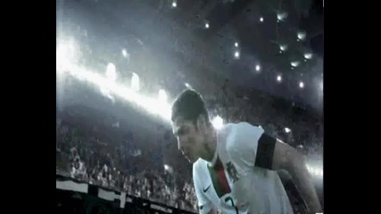 Реклама на Nike с участие на футболисти от световното прес 2010 !!