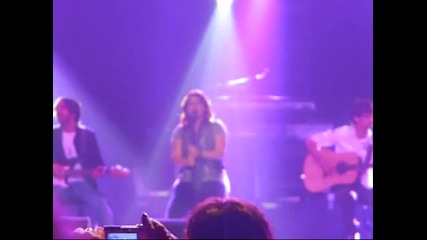 Kelly Clarkson Behind These Hazel Eyes Live Short Acoustic Version Stagecam Heineken Music Hall 