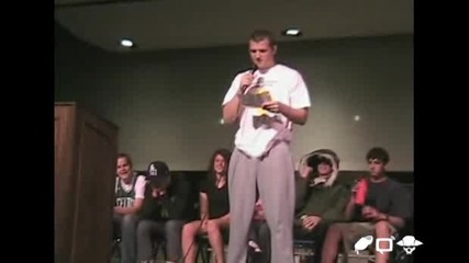 Кандидат Се Напикава На Интервю