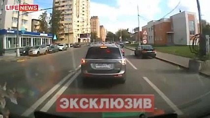 2 Мъже разстреляни посред бял ден в Москва - видео