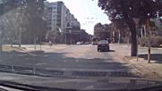 "Моята новина": Тролейбус минава на червен светофар