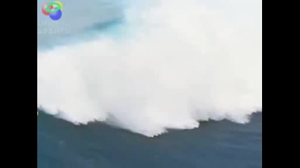 Луд Сърфист и 20 метрово цунами