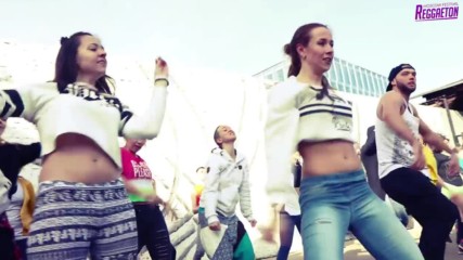 Despacito - Luis Fonsi Daddy Yankee flashmob from Russia П Р Е В О Д