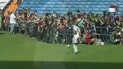 Тони Кроос пристигна на Бернабеу