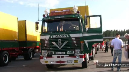 Riding shotgun in Henkes Scania 140 with V8 and straight pipes