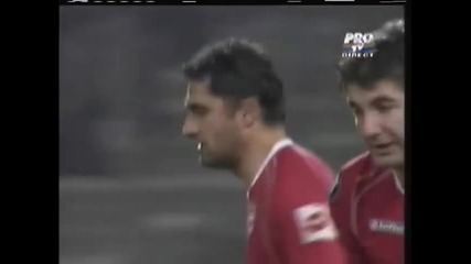 2005 Olympique Marseille (france) 2-dinamo Bucharest (romania) 1