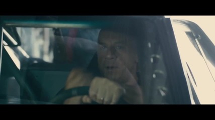 Бързи и Яростни 7 / Поглед към филма: Отбора в колите скачат от самолета