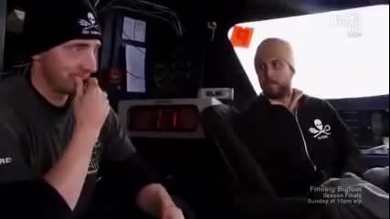 Whale Wars season 4 - Tracking the Enemy Part 3_(360p)-5