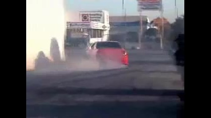 Nissan Skyline R33 donuts 