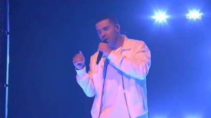 Drake - One Dance ft. Wizkid Kyla - Live 2017