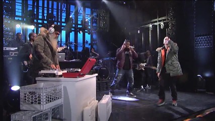 Eminem - Berzerk (live on Snl)