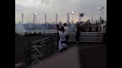 F1 Bmw Sauber burning tires in Warsaw