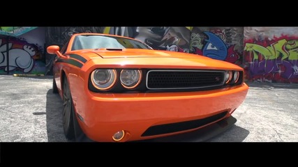 Оранжев Звяр- Dodge Challenger | Vossen |