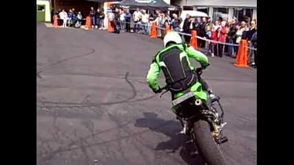 Kawasaki motorbike stunt show 