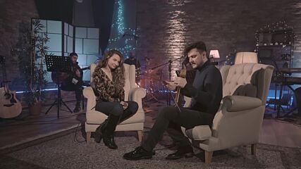 Ekin Uzunlar & Irmak Arıcı - Ayletme Beni