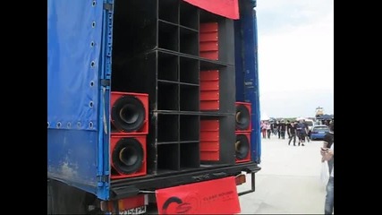 Камион на tuning show 2010