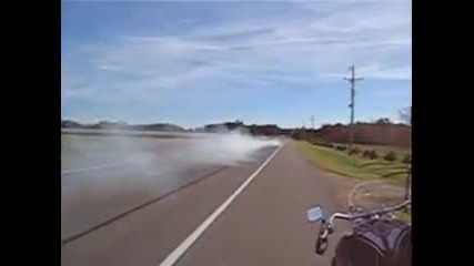 Boss Hoss 110 mph burnout