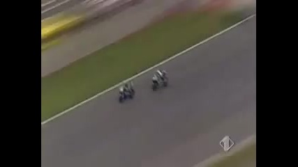 луд моторист се разбива