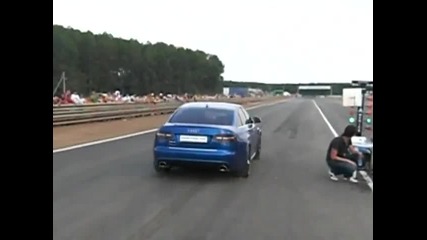 Audi rs6 Evotech vs Nissan Gtr stock