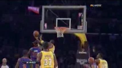 Youtube - 11 - 17 - 2009 - Pistons vs. Lakers - Kobe Impossible Shot Over His Shoulder With Back To