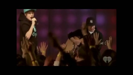 На Живо + Текст - Justin Bieber - Eenie Meenie feat. Sean Kingston (live) lyrics 