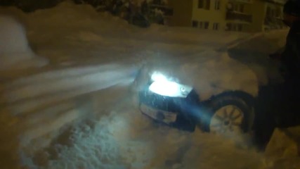 Audi A6 в половин метров сняг!