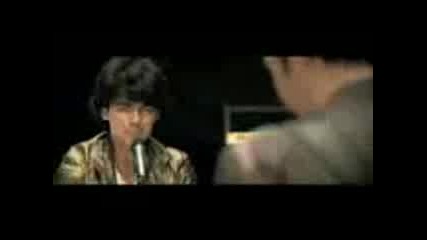 jonas brothers - Paranoid 