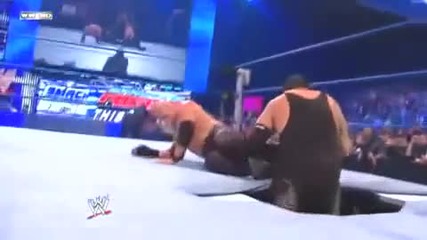 smackdown 22_10_10 Undertaker attaks Kane