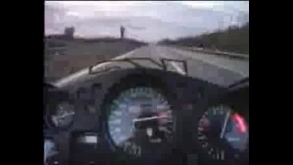 305 Km/h С Пистов Мотор