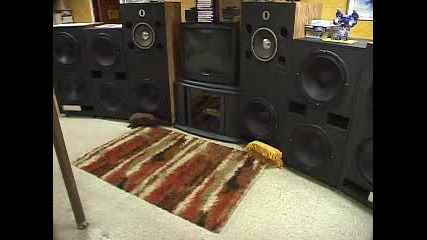 Bass Pig S Lair - System Subsonic Test Levitates Carpet