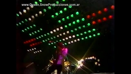 Queen - Bicycle Race ( Live in Tokyo 1979) 