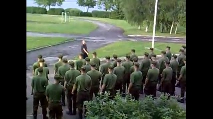 Сутрешно упражняване на армията
