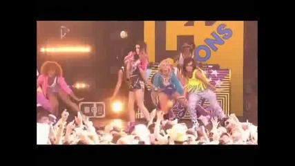 На живо! Cher Lloyd - Swagger Jagger