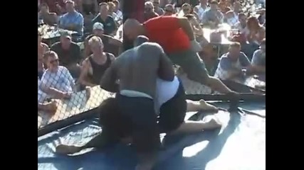 Бой : Brett Rogers vs Stan Strong 