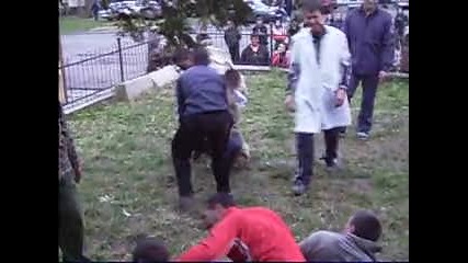kukeri v selo izvor 2010