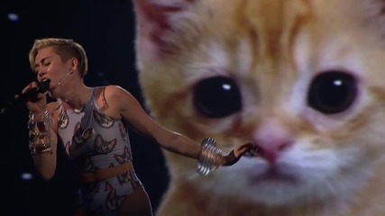 Miley Cyrus - Wrecking Ball (2013 Amas)