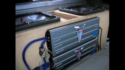 2 Kicker Solo X 18s (old Box)
