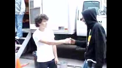 Nick Jonas & Jman - Handshake
