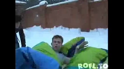 Няма такова прецакване ! Да се събудиш в снега 