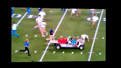 Инцидент с кола на стадион - Run Away Cart at State Championship Dekaney
