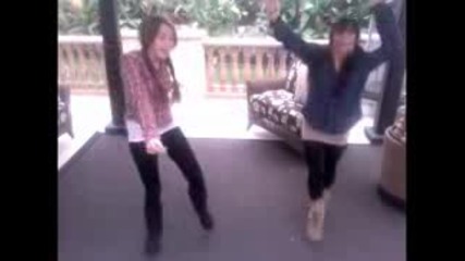 Miley & Mandy Show Hoedown Throwdown