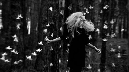 Johan Agebjorn - Love Ray feat. With Lisa Barra