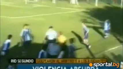 Бой между съдии и футболисти в Аржентина 