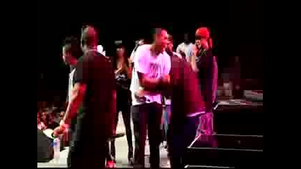 Chris Brown dancing to Biilie Jean.lil Wayne Amw Tour Virgina Beach 