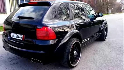 Porsche Cayenne Magnum 550