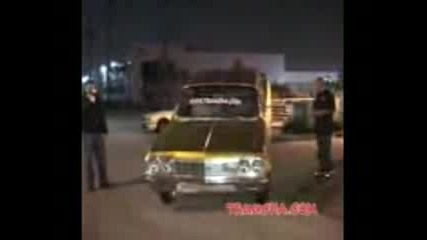 Chevrolet_Impala_Lowrider_Car