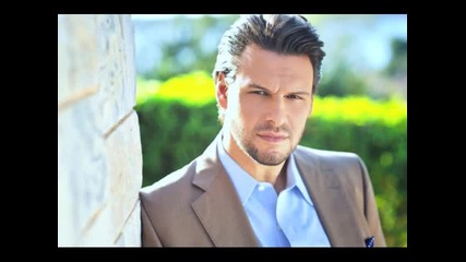 С Юмрук срещу Ножа - Panos Kiamos - Grothia Sto Maxairi(remix 2013) + превод