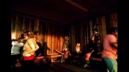 Britney Spears - Im A Slave 4 U 